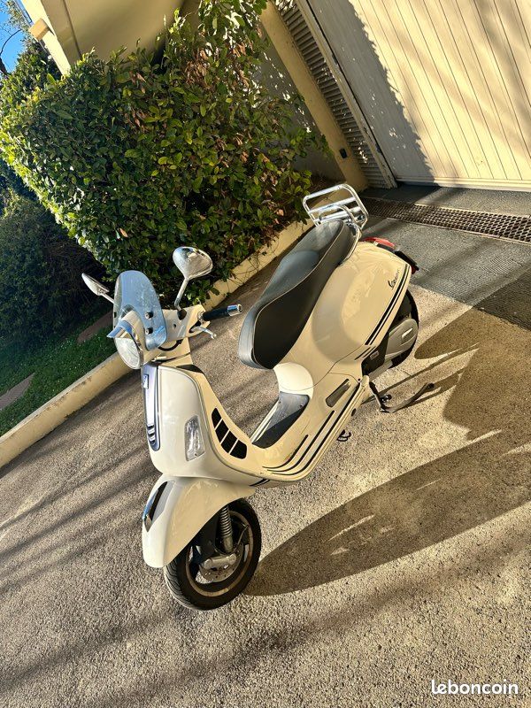 Vespa 300 Vespa Yacht Club Usata Yacht Club Vespa Nuova Bianca