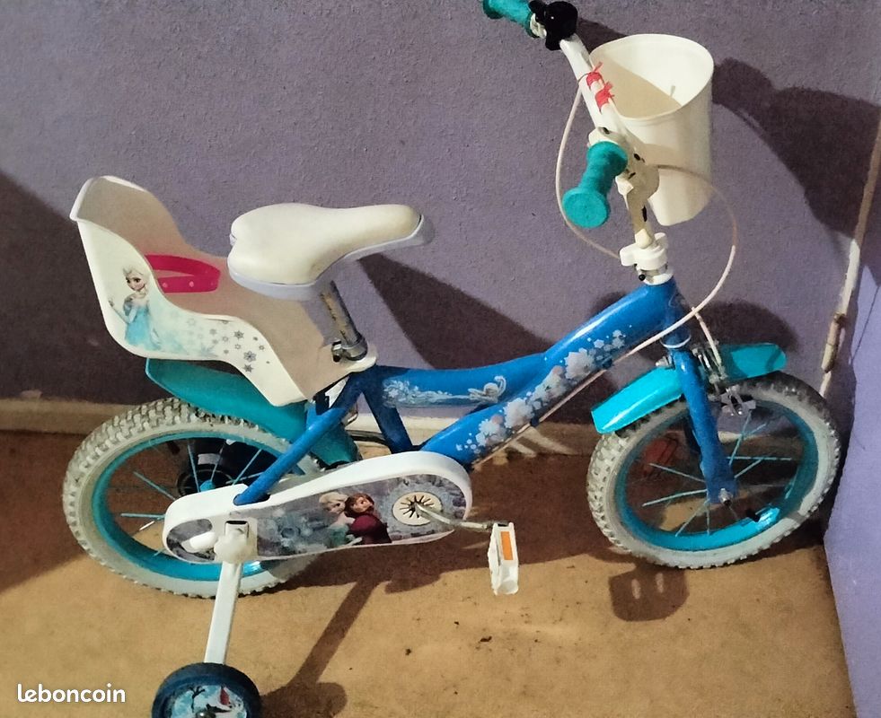 Vélo 14 pouces a débattre dans la limite du raisonnable (image 1)