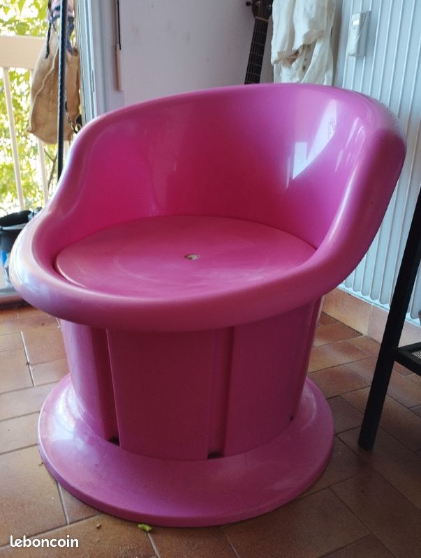 Fauteuil originale rose (image 2)