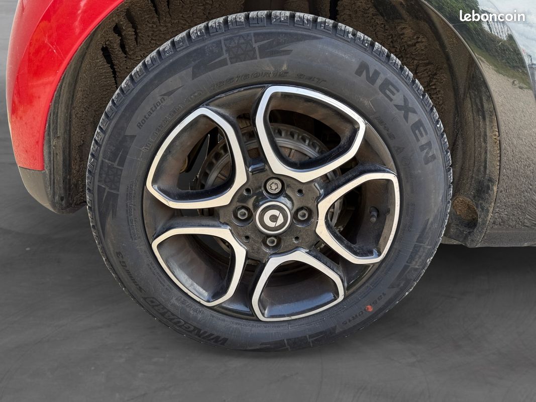 SMART FORFOUR 0.9 90 Prime 90Ch Bluetooth Toit panoramique Régulateur de Vitesse Garantie 12 mois (image 18)