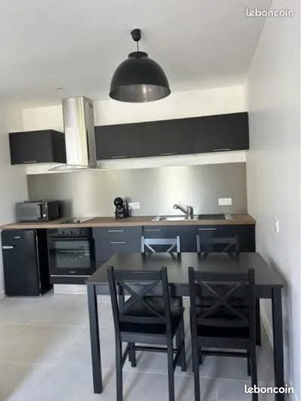 Appartement 1 pièce 30 m² · à Istres · 30 m² · 750 €/mois