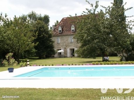 Maison 7 pièces 200 m²