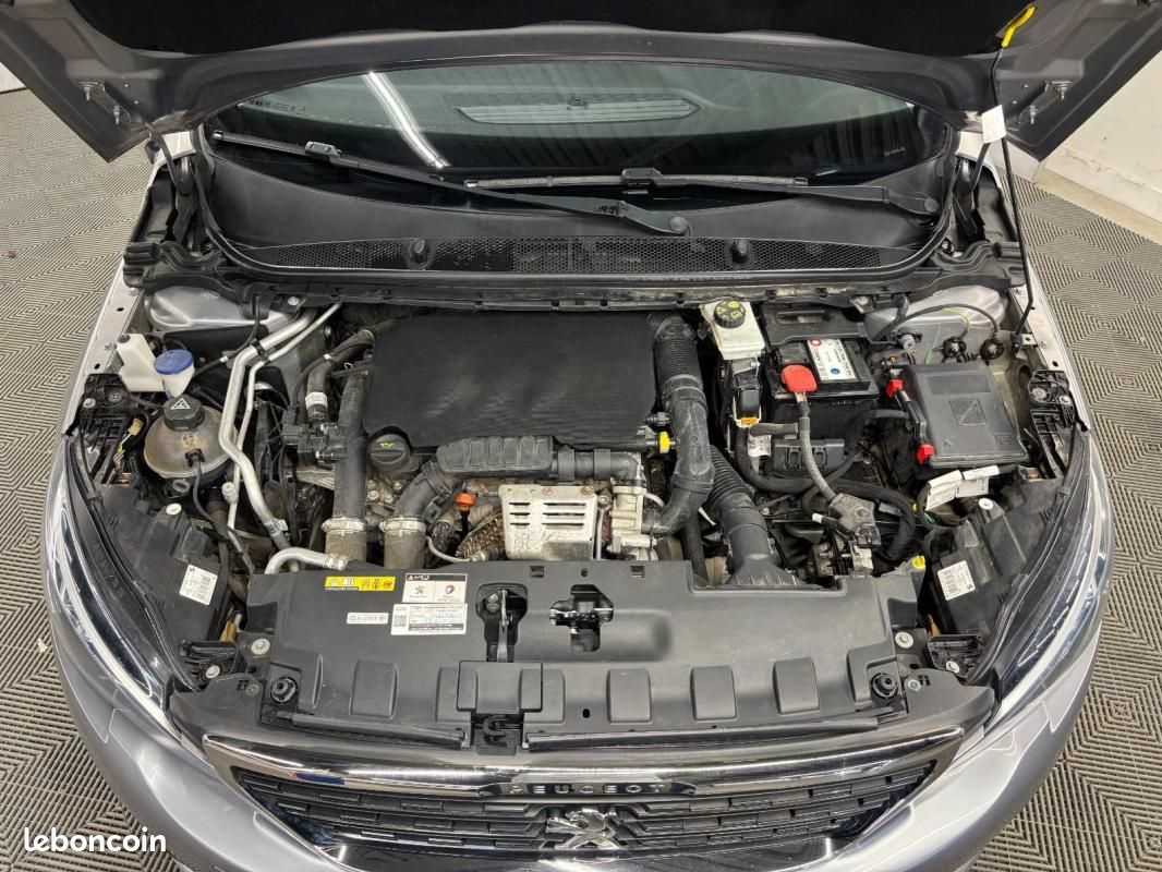 Peugeot 308 1.2 PureTech 110ch S&S BVM5 BC Allure (image 13)