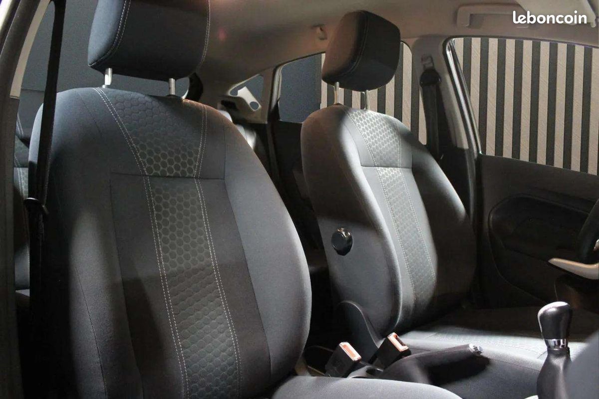 FORD FIESTA 1.6 TIVCT 120 TITANIUm (image 10)