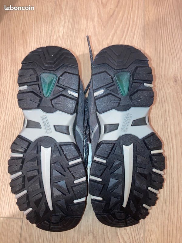 Chaussure de randonnée Aigle - femme/enfant pointure 36 (image 4)