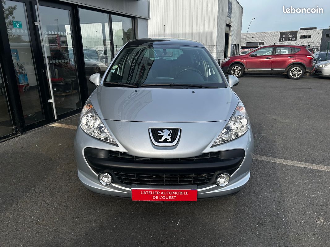Peugeot 207 SW 1.4i 16V 95CH Premium / PAS UN MOTEUR PURETECH (image 2)