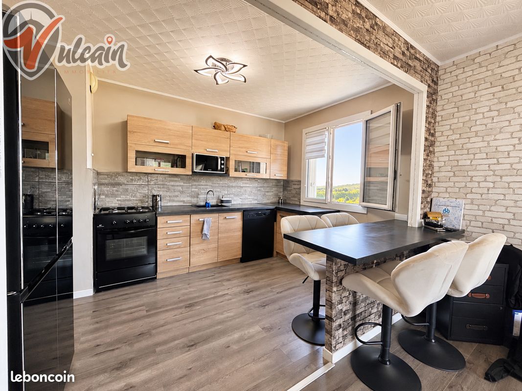 Appartement 3 pièces 72 m² · à Clermont-Ferrand · 72 m² · 79 000 €
