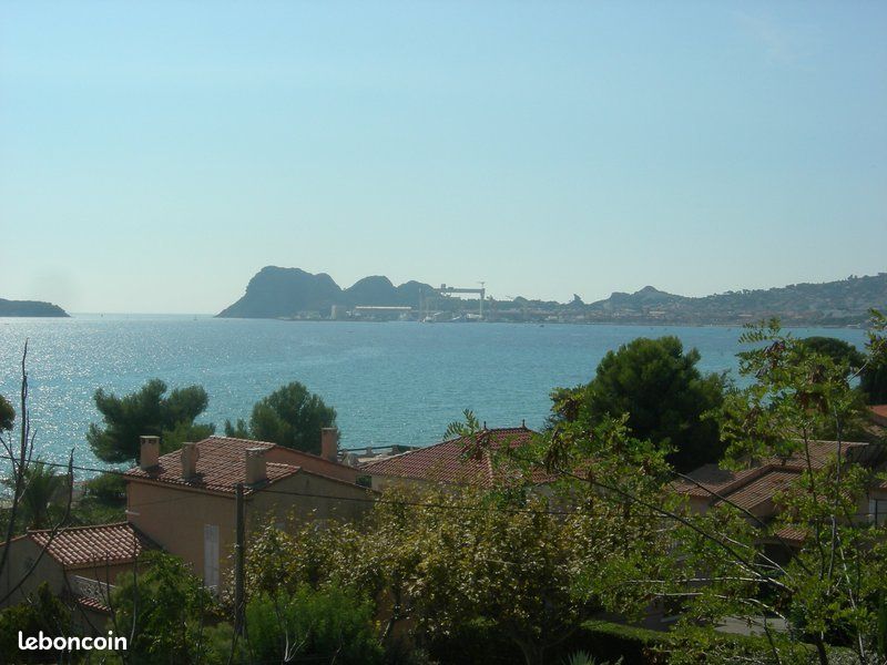 Appartement 1 pièce 28 m² · à La Ciotat · 28 m² · 800 €
