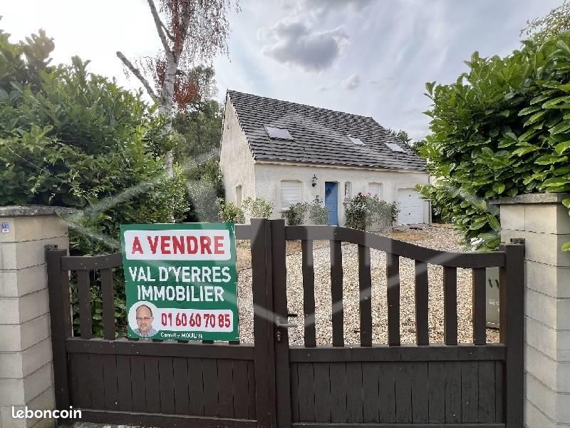 Maison 6 pièces 100 m² · à Combs-la-Ville · 100 m² · 365 000 €