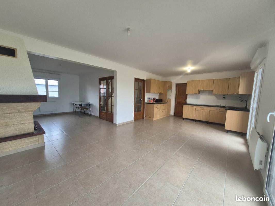 Maison 4 pièces 98 m² · à Salperwick · 98 m² · 870 €/mois