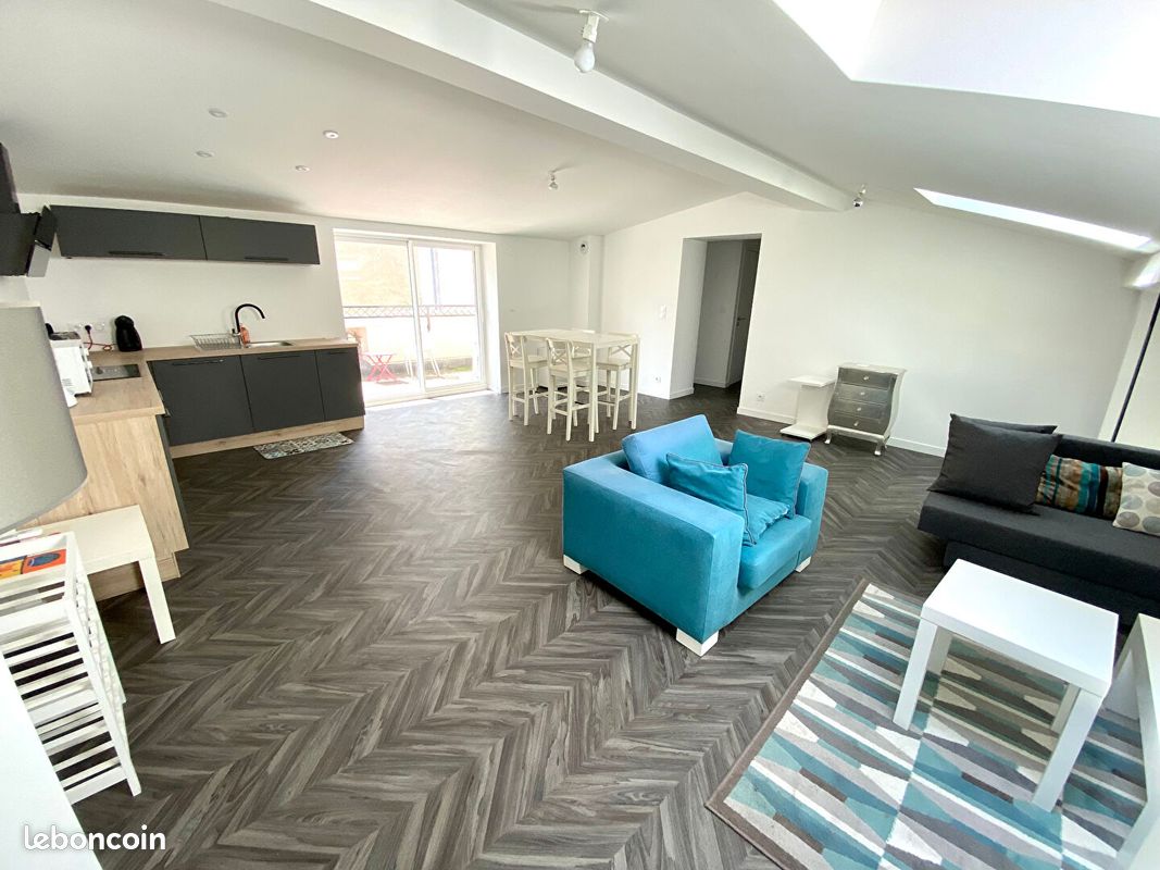 Appartement 2 pièces 75 m² · à Clermont-Ferrand · 75 m² · 930 €