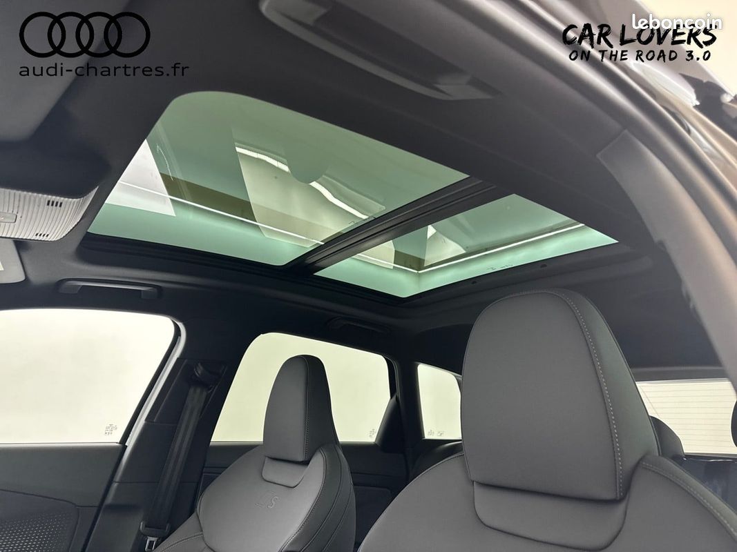 AUDI Q3 e-hybrid 272 ch S tronic 6 S line (image 5)