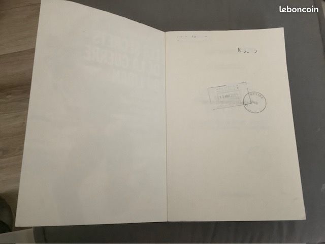 Livre broché Les secrets de la guerre du liban Alain Ménargues (image 2)