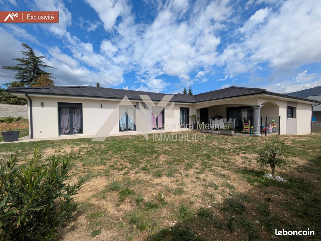 Maison 7 pièces 182 m² · à Saint-Marcellin · 182 m² · 458 000 €