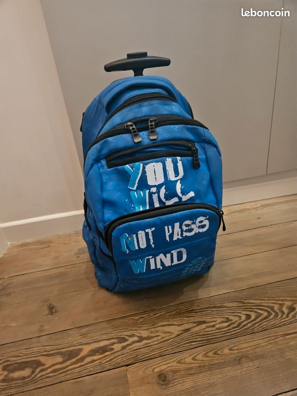 Cartable à roulettes (image 1)