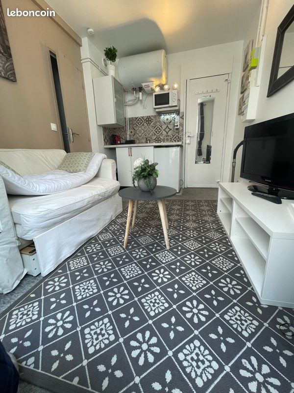 Appartement 1 pièce 12 m² · à Paris · 12 m² · 750 €/mois
