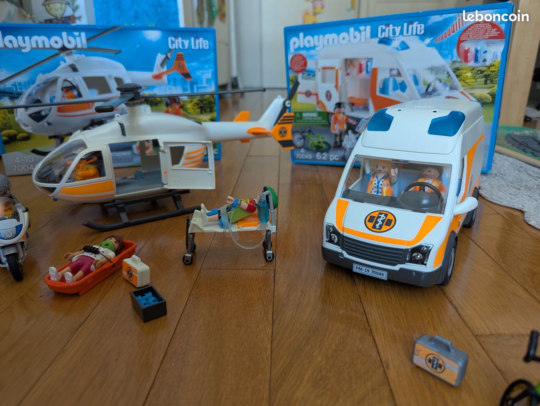 Ensemble urgentistes playmobil - moto, hélicoptère, ambulance (image 3)