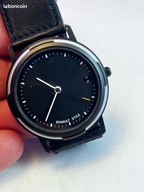 Montre Renault Style – Noire & Sobre – Bracelet pression (image 3)
