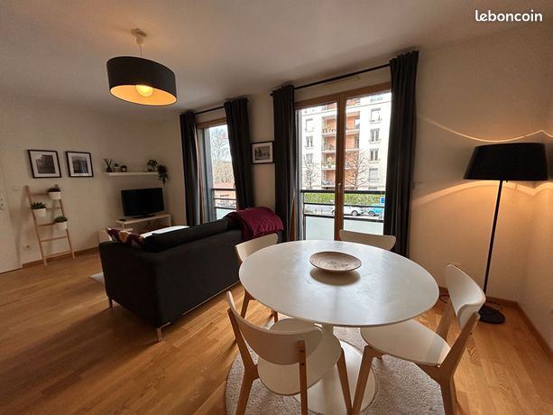 Appartement 2 pièces 43 m² — 2
