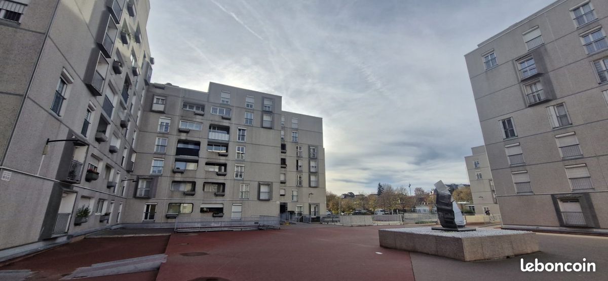 Appartement 3 pièce(s) 68 m²à louer Dammarie-les-lys