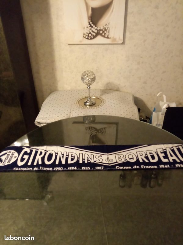 Av écharpe girondins de Bordeaux ... (image 1)