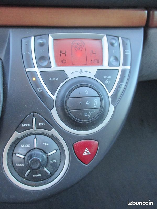 CITROEN C8 2.0HDI 138CH - VENDU DANS L'ETAT sans Garantie (image 9)