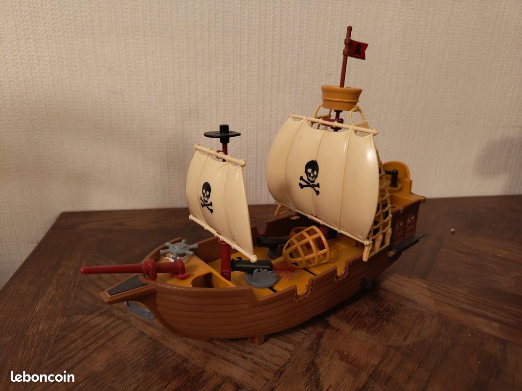 Jeu annee 1990 Blue box hidden adventures pirates .bateau de pirate - Jeux & Jouets