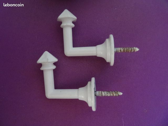 3M Command Crochet Avec Pointe En Métal, Blanc, Taille: M