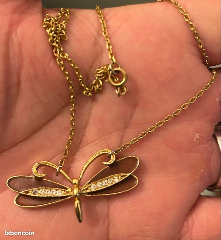 Collier en plaqué or papillon (image 3)