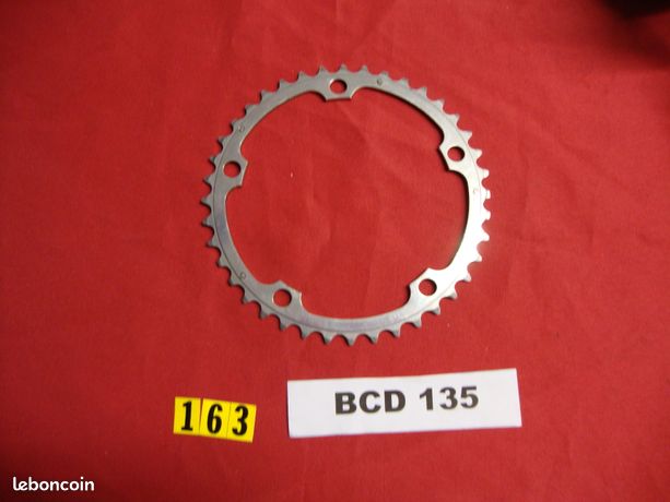 Ancien Pédalier Spécialité TA Occasion Pour Vélo De Route - Dimensions 50/40 - En Aluminium Argenté