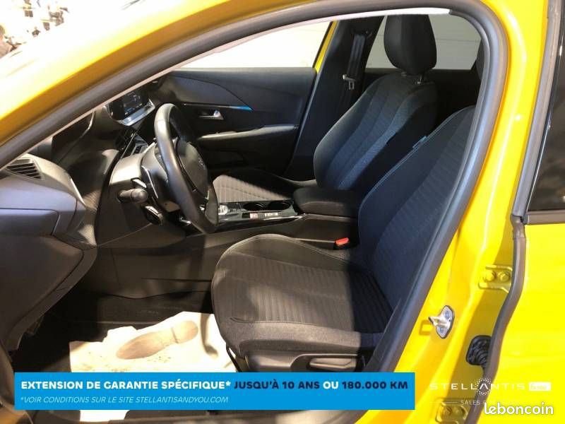 Peugeot 208 PureTech 100 S&S EAT8 Style (image 9)