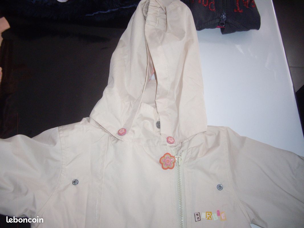 Blouson long barbie avec capuche (image 4)