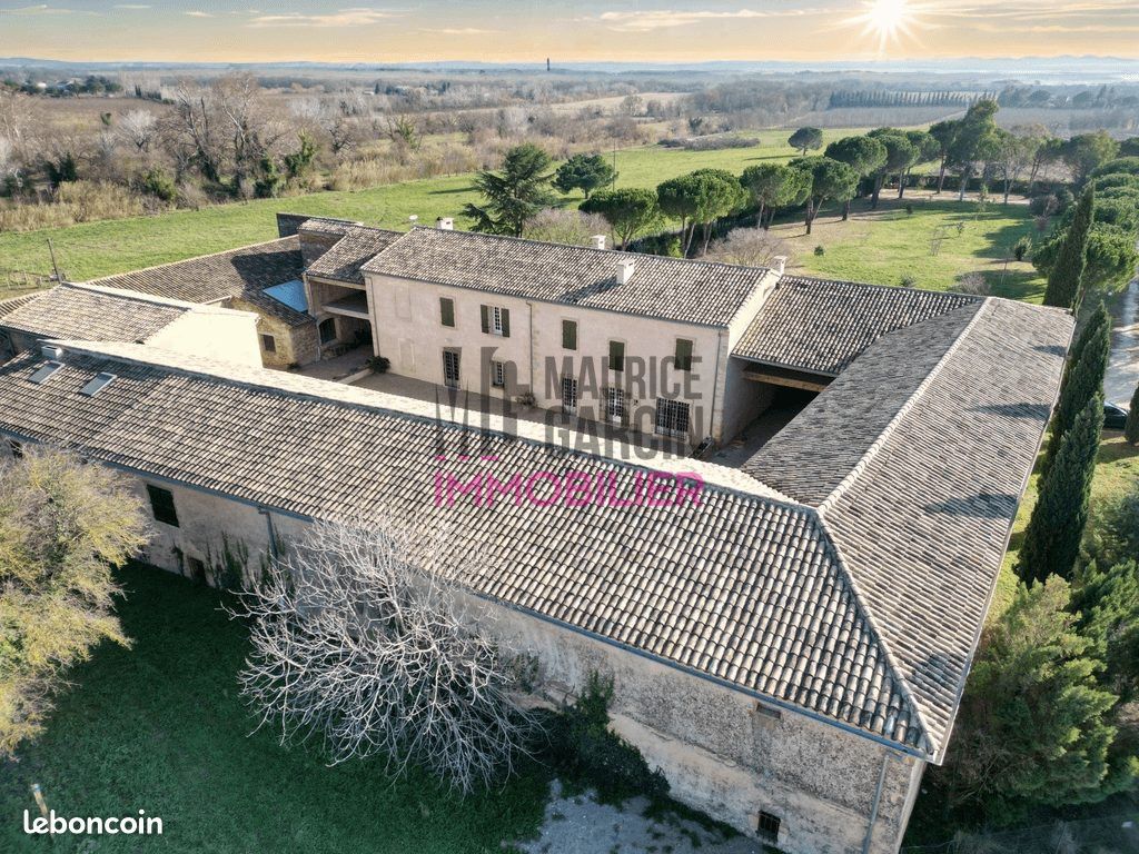 Maison 14 pièces 590 m² · à Vauvert · 590 m² · 2 625 000 €