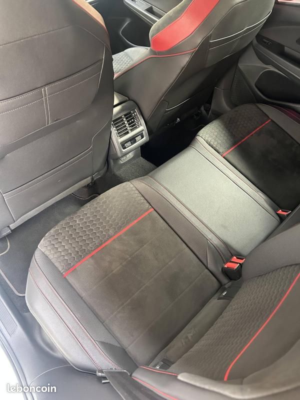 Volkswagen Golf VIII 2.0TSI 300ch GTI Clubsport DSG7 (image 14)