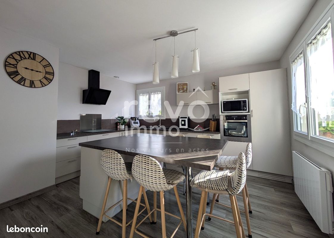 Maison 4 pièces 85 m² · à Rocheservière · 85 m² · 259 900 €