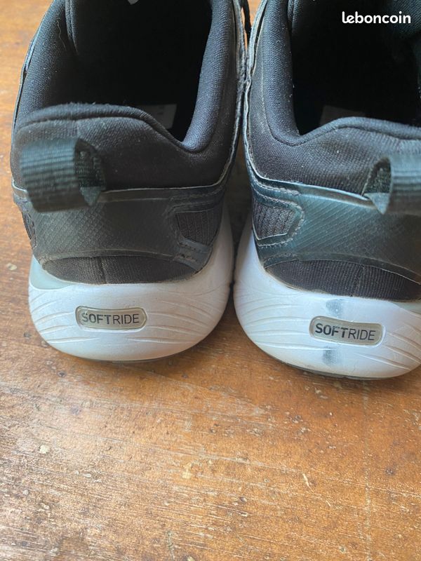 Women's Shoes (image 3)