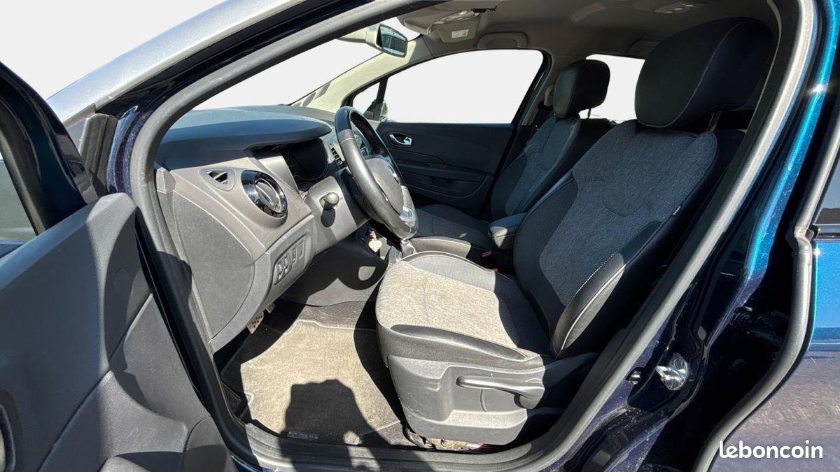 Renault Captur TCe 150 FAP EDC Intens (image 9)