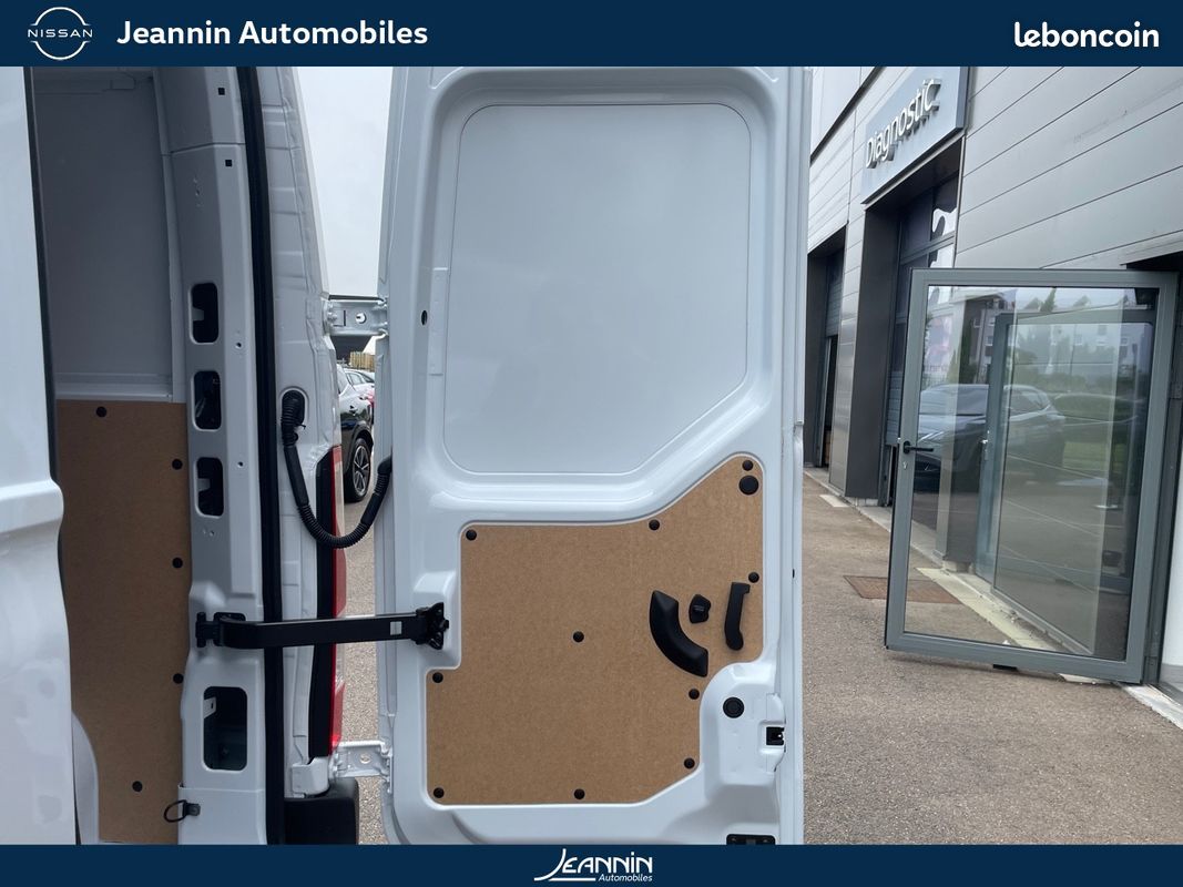 Nissan interstar fourgon l2h2 3t5 2.3 dci 150 s/s n-connecta (image 28)