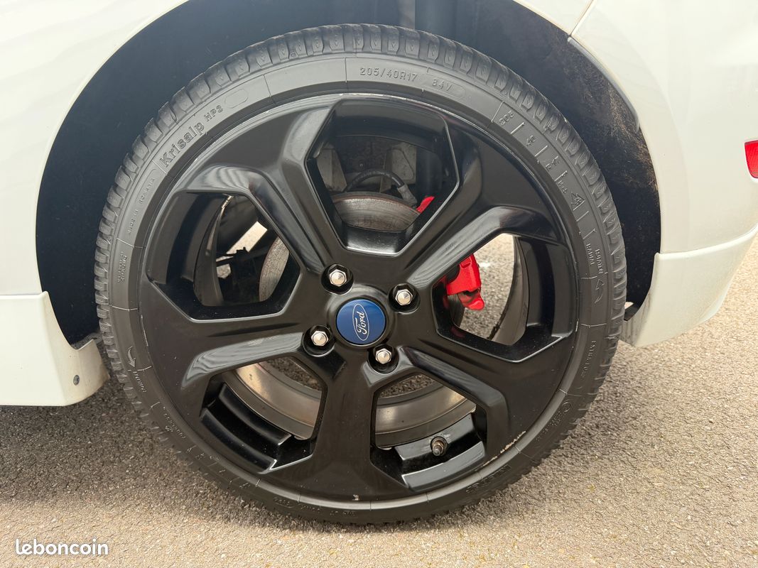 Ford Fiesta V (2) ST 1.6 ECOBOOST 182 Excellent état Garantie 1an (image 4)