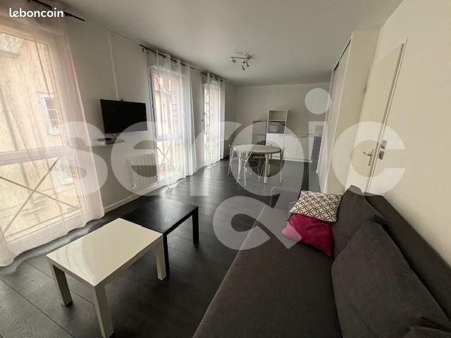 Appartement 1 pièce 51 m² · à Amiens · 51 m² · 700 €