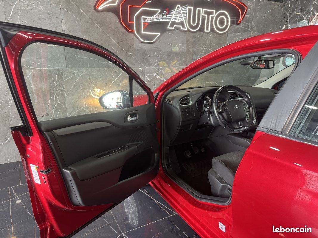 Citroen c4 puretech 110ch shine 2016 (image 11)