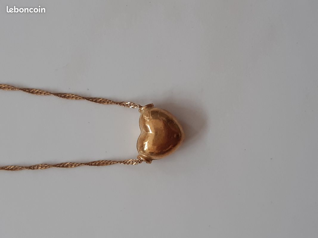 Vends collier plaque or (image 1)