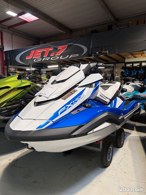 Jet ski yamaha fx ho 2023 (destockage) (image 2)