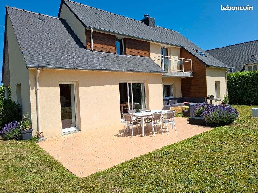 Maison 7 pièces 158 m² · à Saint-Coulomb · 158 m² · 670 000 €