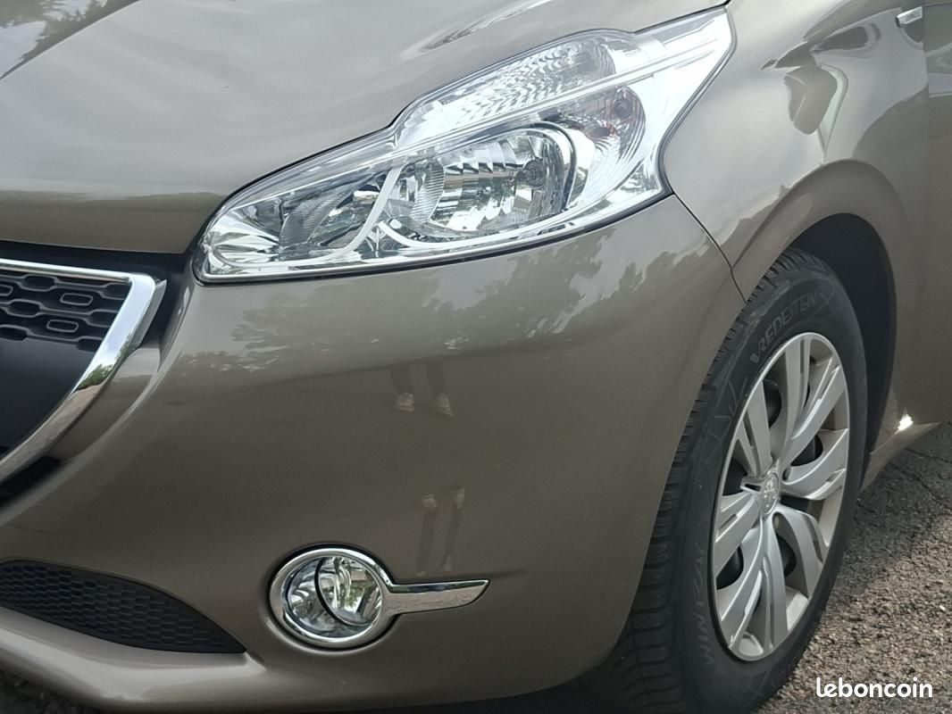 Peugeot 208 1.2 Vti 80 ch Urban Soul /Distri ok/Suivi complet entretiens/2eme main (image 33)