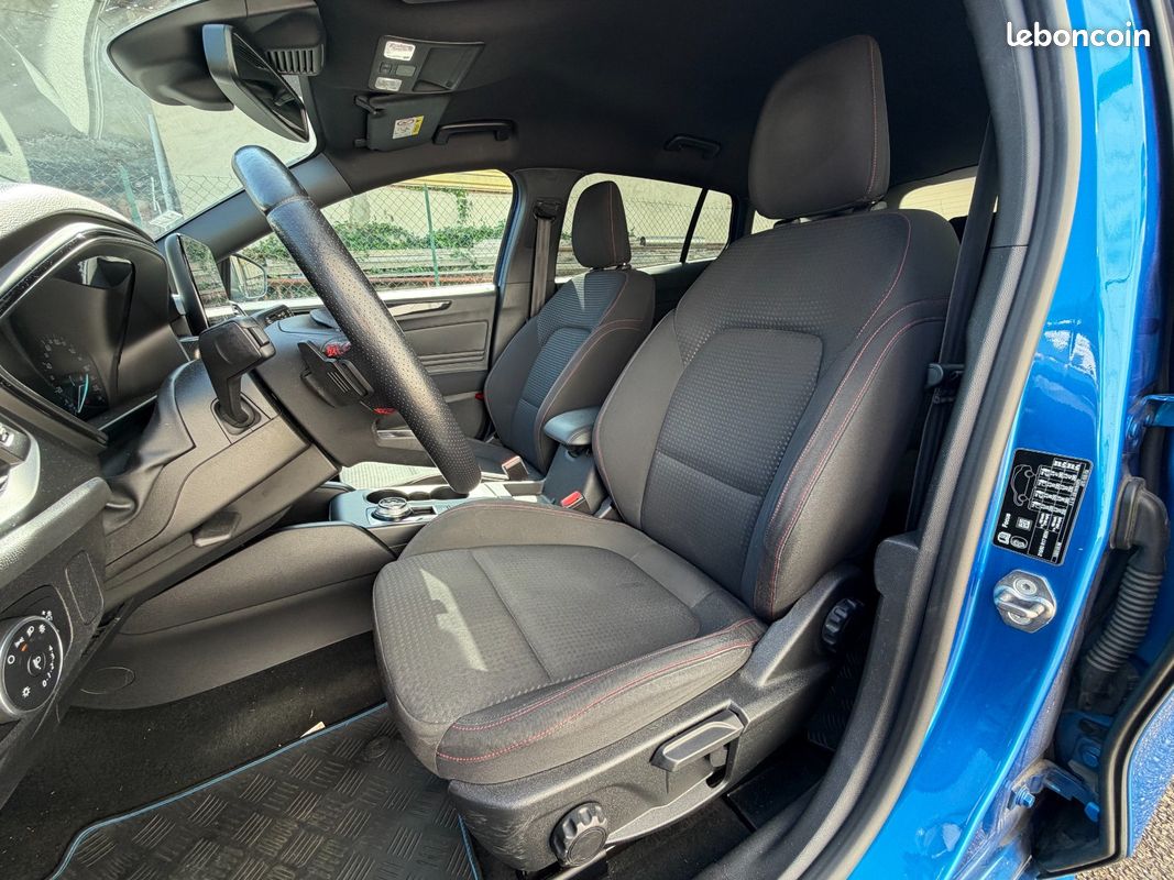 FORD FOCUS SW 2.0 EcoBlue 150 CV SS BVA8 ST Line + CARPLAY + CAMÉRA DE RECUL + RADARS AV/AR + KEYLESS GO + ATH (image 10)