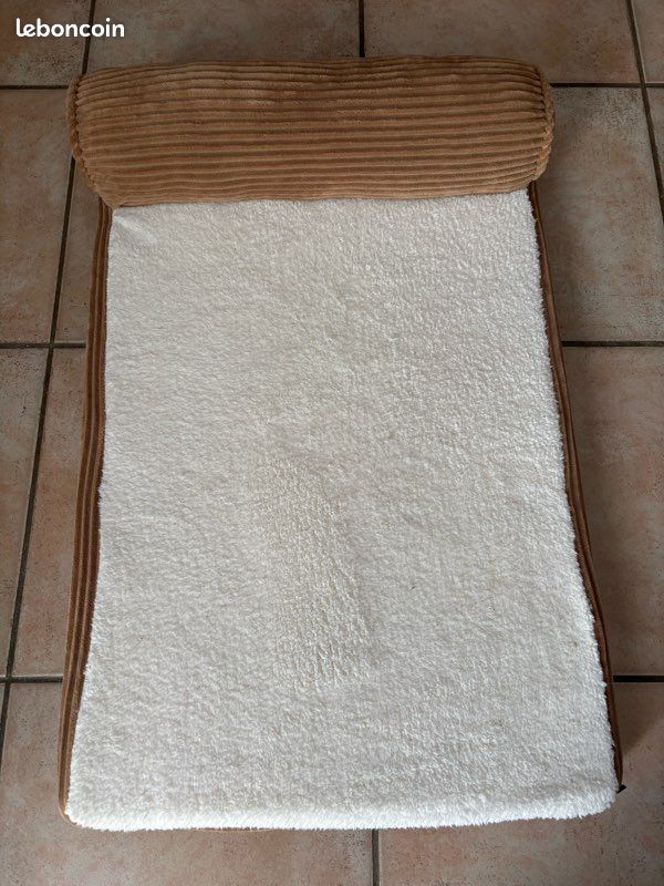 Canapé chien (image 1)