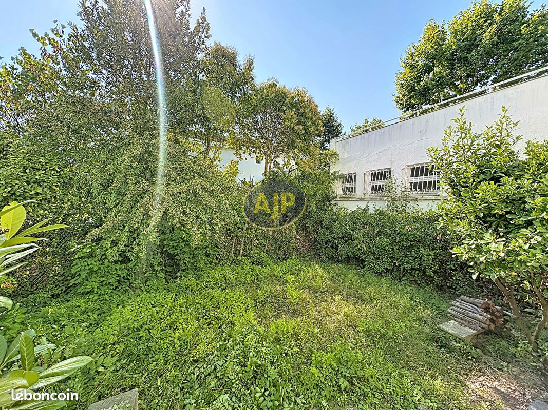 Maison 5 pièces 135 m² · à Bordeaux · 135 m² · 346 000 €