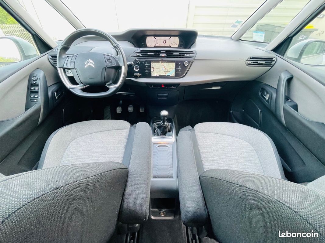 Citroën C4 Picasso 1.2 i 130ch Bussines Pack 92.500km (image 9)