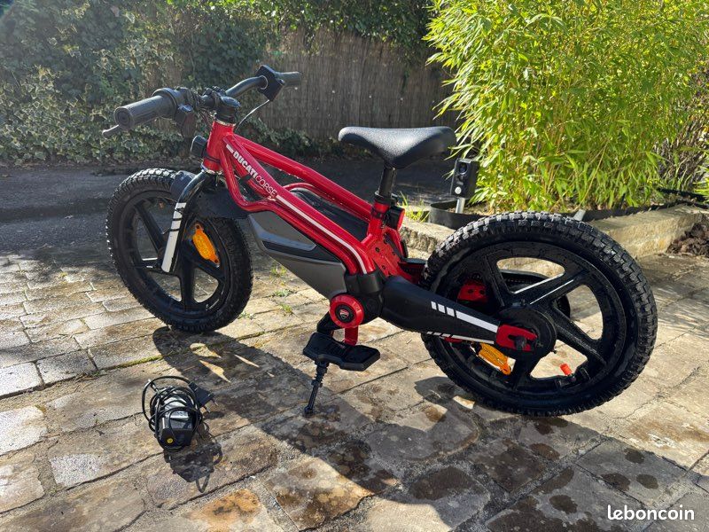 Moto Draisienne électrique DUCATI CORSE 16" - TBE (image 2)